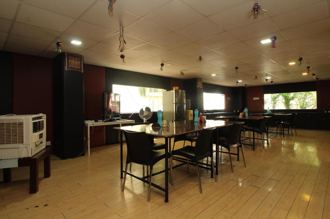 Namo Suites Haydarabad Dış mekan fotoğraf