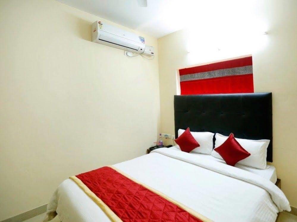 Namo Suites Haydarabad Dış mekan fotoğraf